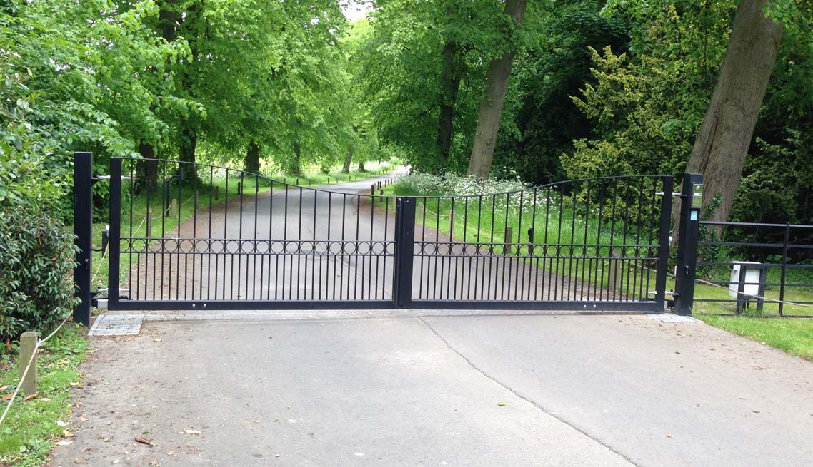 wroughtirongates Midland Electric Gates